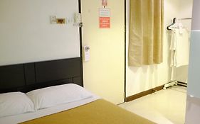 Prince House Bangkok 3*